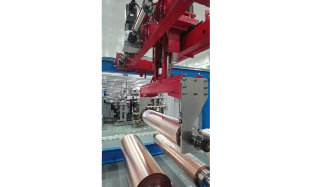Mobile robot solutions for the lithium industry