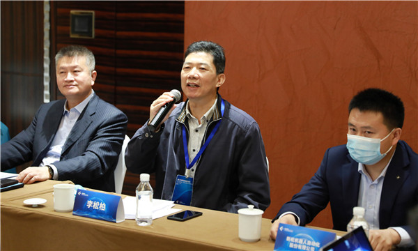 1605305112629271.jpg 14.李松柏理事长.jpg