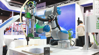 1574326930452407.gif 拧钉达人——GCR20-1100协作机器人.gif