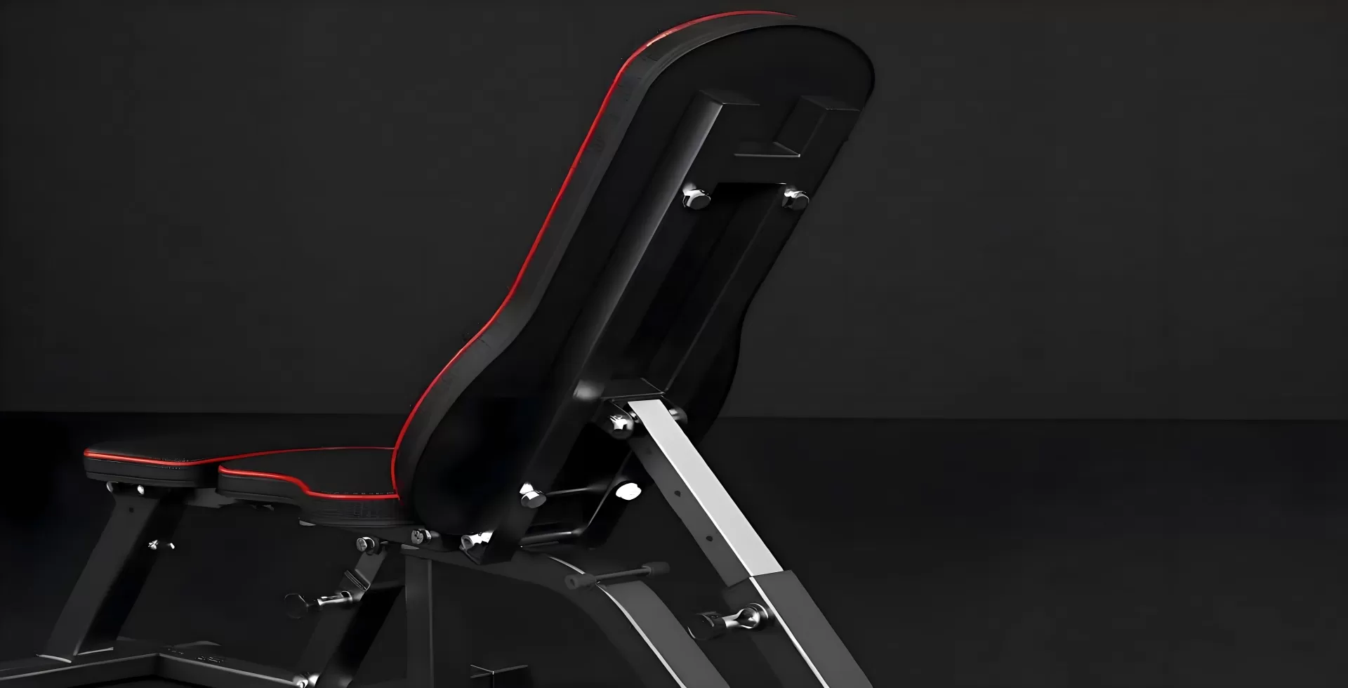 某健身器材生产厂