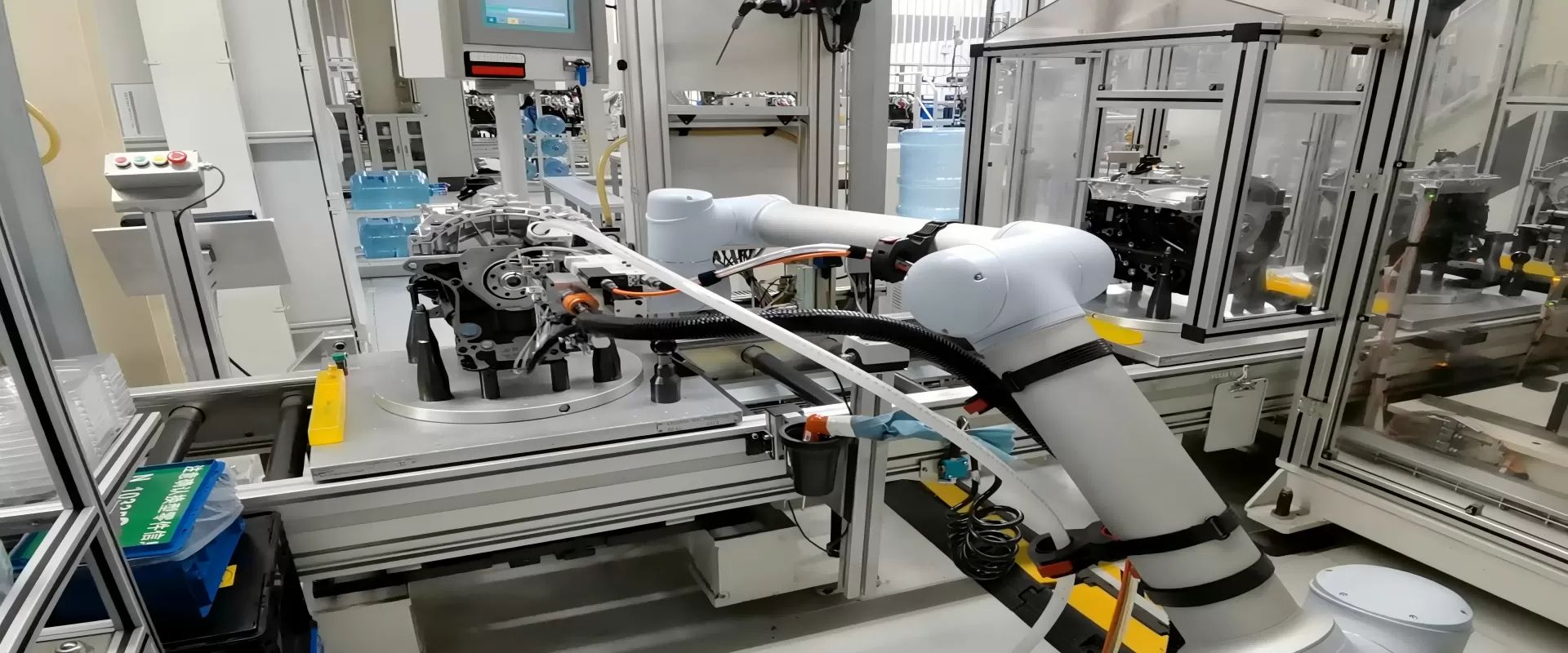 电驱组装螺栓上料机拧紧应用