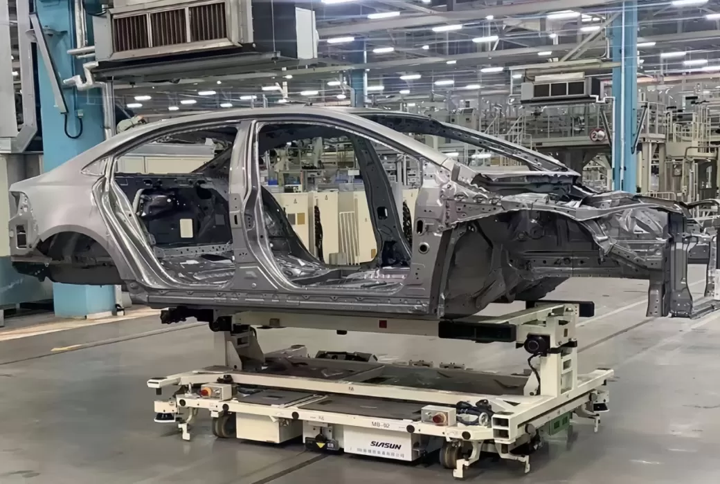 汽车焊装车间移动机器人解决方案