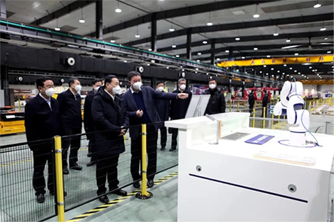 广东省委书记郝鹏莅临蓝狮娱乐考察调研