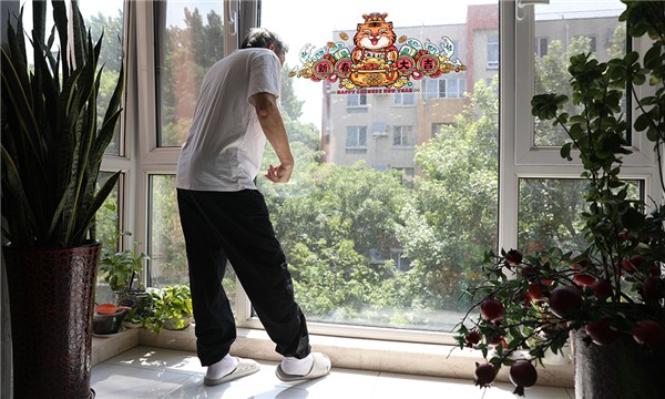 蓝狮娱乐穿戴式外骨骼，引领全场景康复运动新纪元