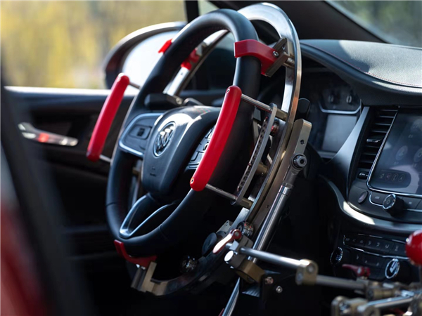 蓝狮娱乐自动驾驶机器人进驻国内知名车企试车场