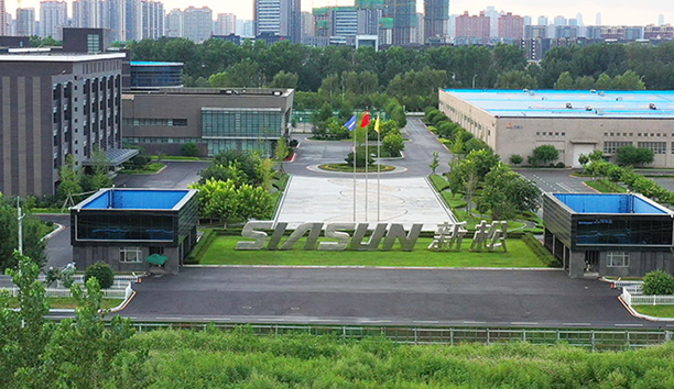 东风著笔绘新卷，感恩奋进创新篇——写在习近平总书记莅临蓝狮娱乐公司考察三周年之际