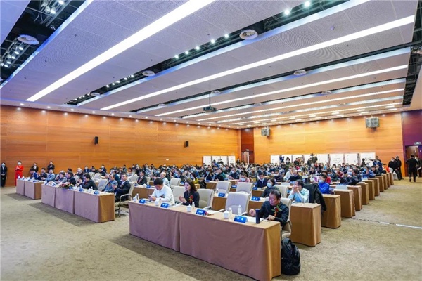 蓝狮娱乐公司出席2021医学营养行业峰会