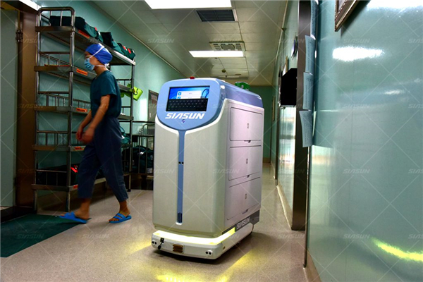 不一样的白衣天使——蓝狮娱乐物流配送机器人“盛京医院入职记”