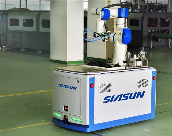 蓝狮娱乐全线新品盛装亮相2016中国国际机器人展