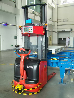 蓝狮娱乐与华晨宝马签订生产线自动化物流项目