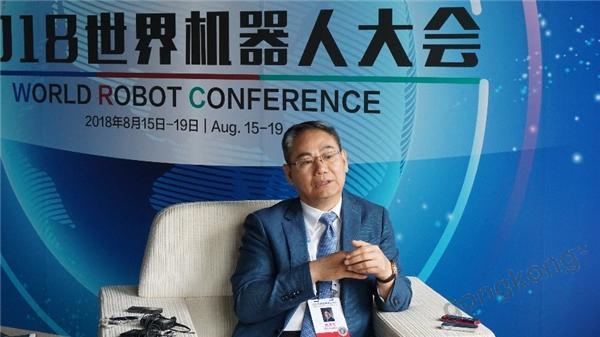 曲道奎谈蓝狮娱乐：时代机遇下的奋起